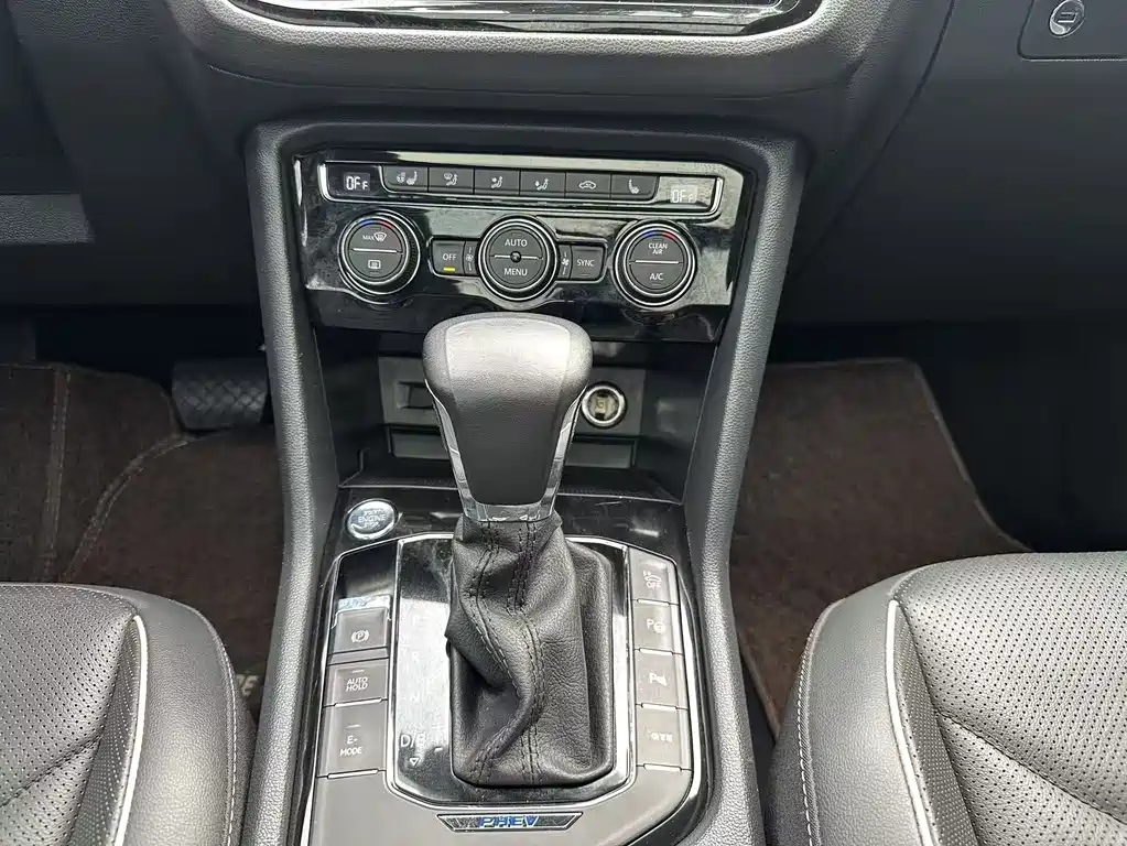 VOLKSWAGEN TIGUAN L NEW ENERGY