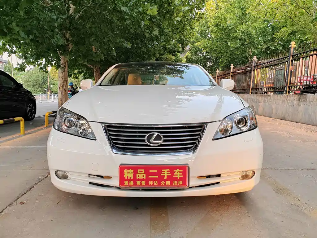 Lexus ES — миниатюра 2