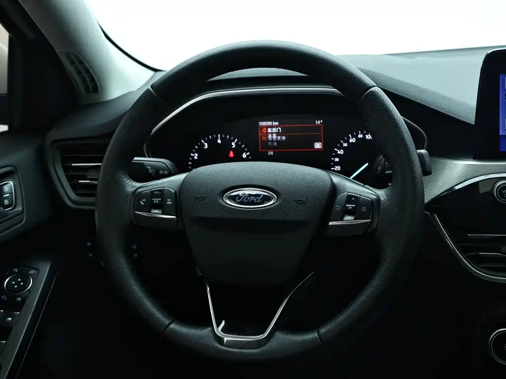 Ford Focus — миниатюра 15