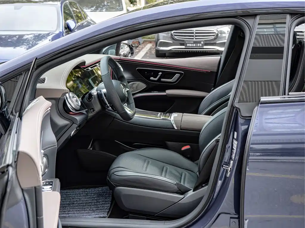 MERCEDES-BENZ EQS AMG