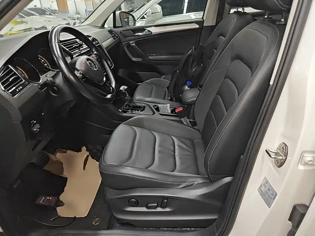 Volkswagen Tiguan L — миниатюра 15