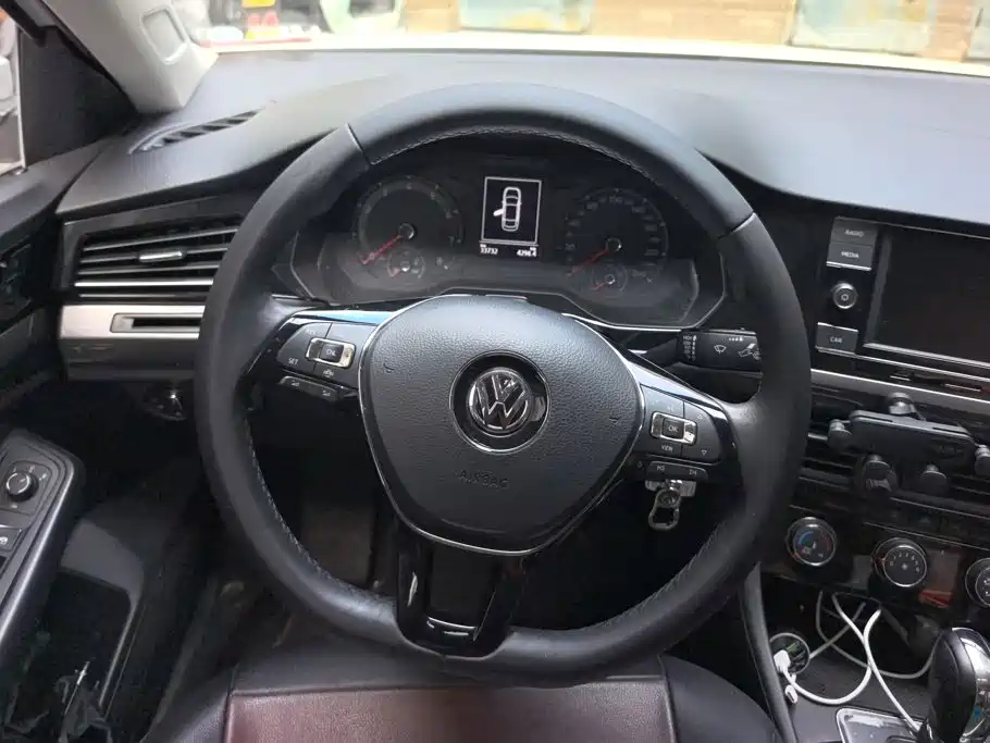 Volkswagen Bora — миниатюра 15