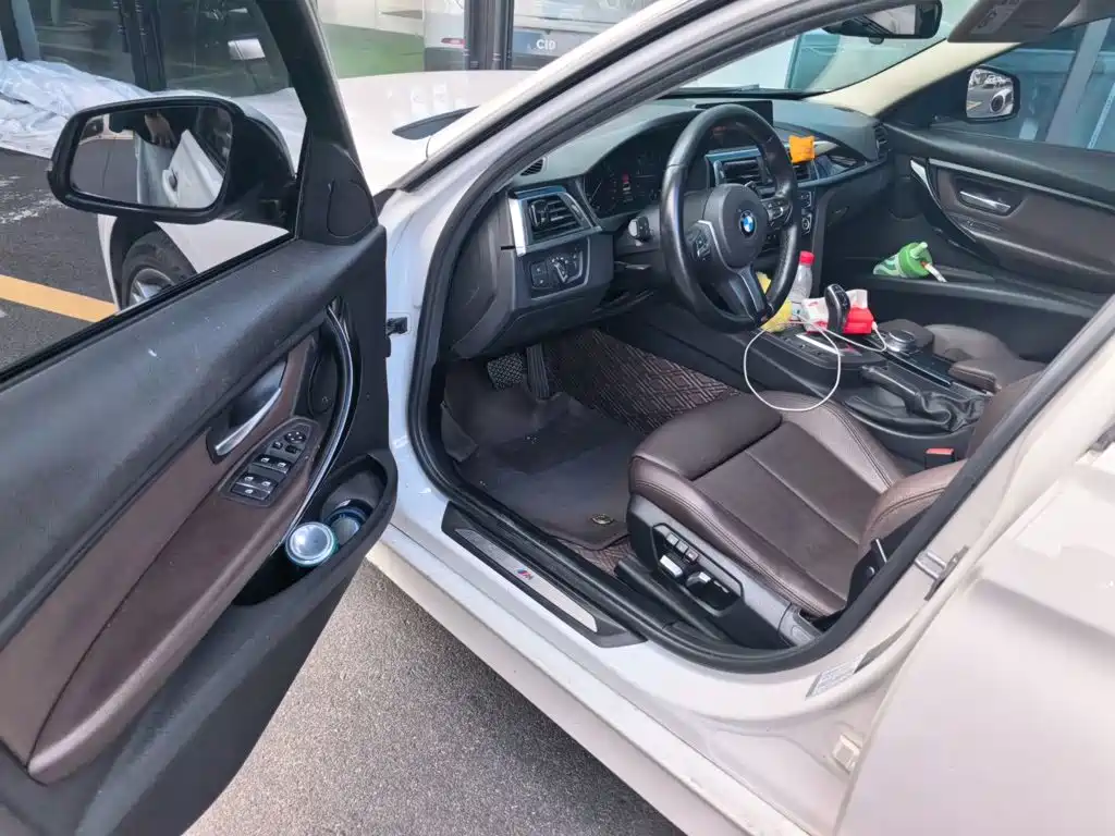 BMW 3 Series — миниатюра 14