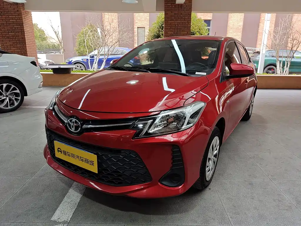 Купить Toyota Vios FS