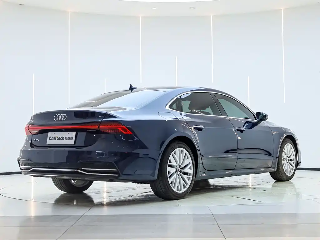 Audi A7L — миниатюра 5