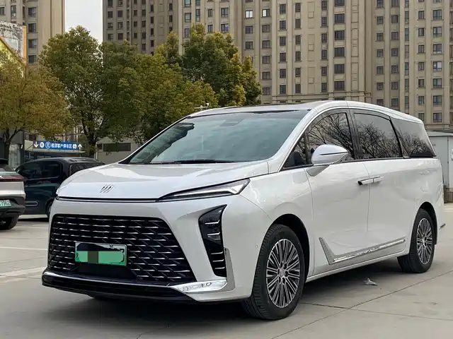 BUICK GL8 NEW ENERGY