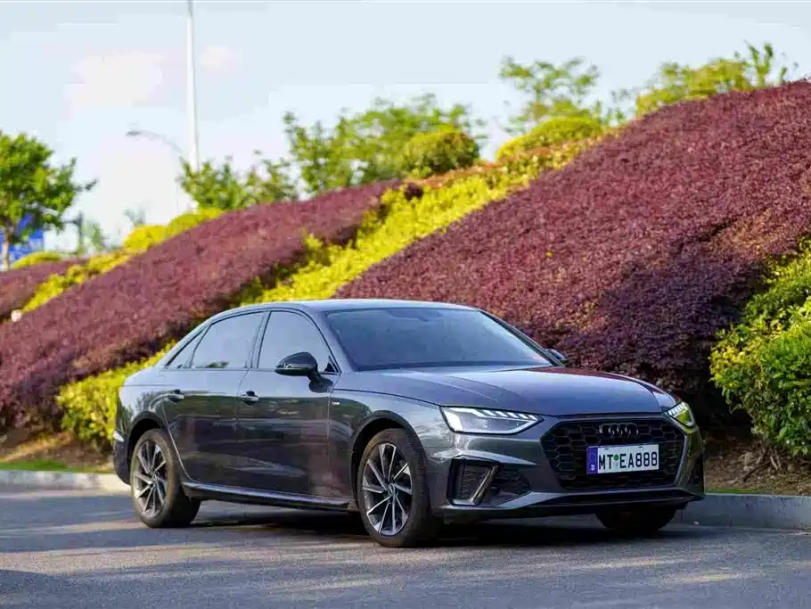 Audi A4L 2022 40 TFSI Luxury