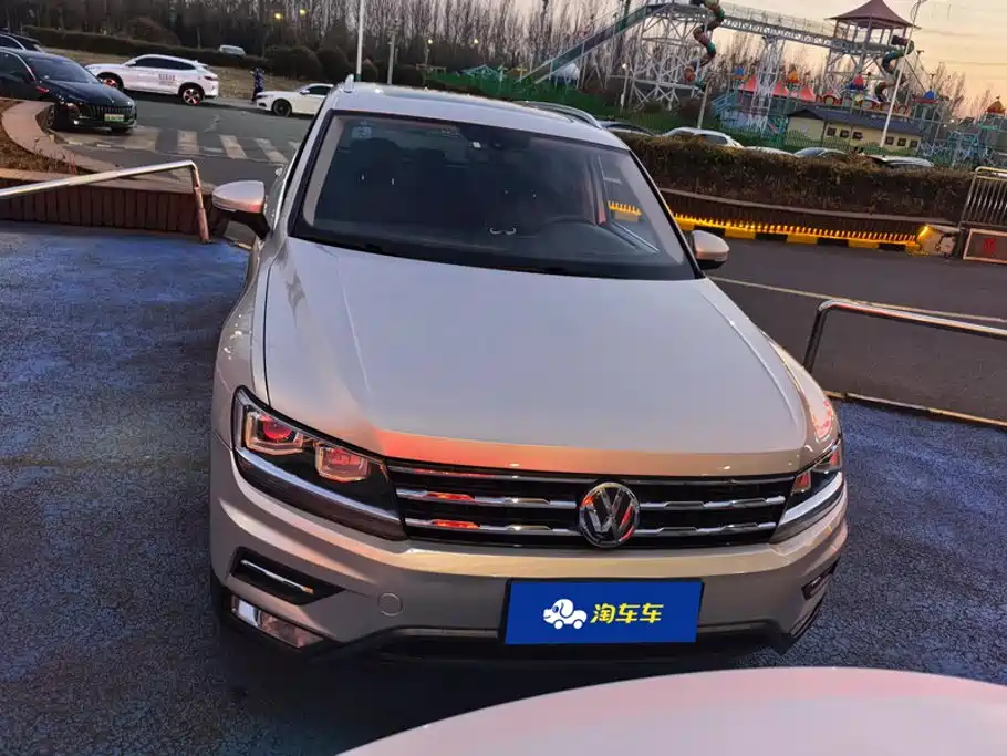 Volkswagen Tiguan L — миниатюра 2