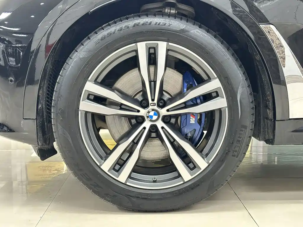 BMW X7 — миниатюра 28