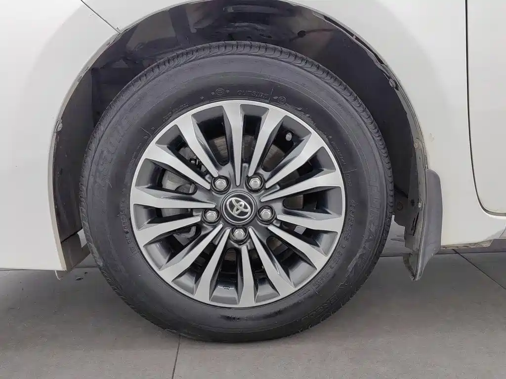 Toyota Corolla — миниатюра 17
