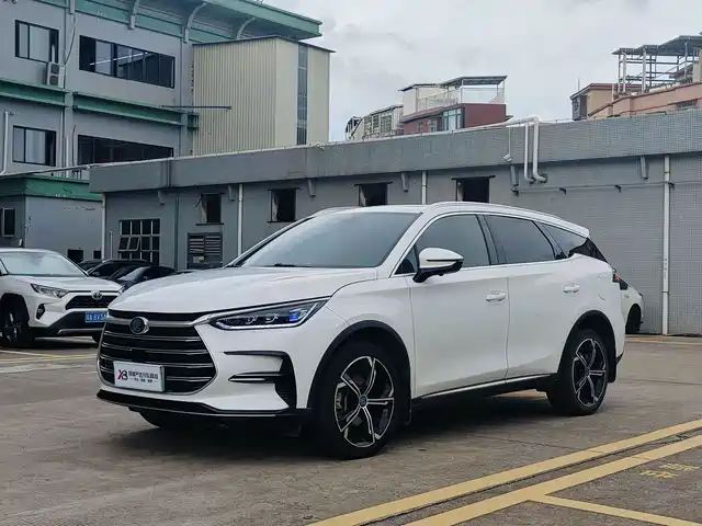 2023 BYD Tang