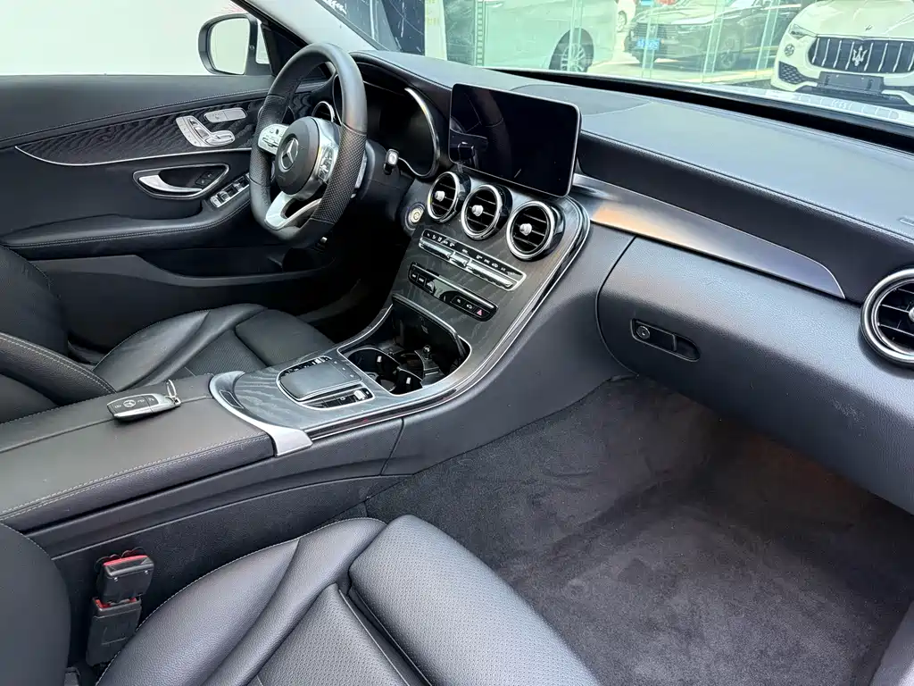 Mercedes-Benz C-Class — миниатюра 20