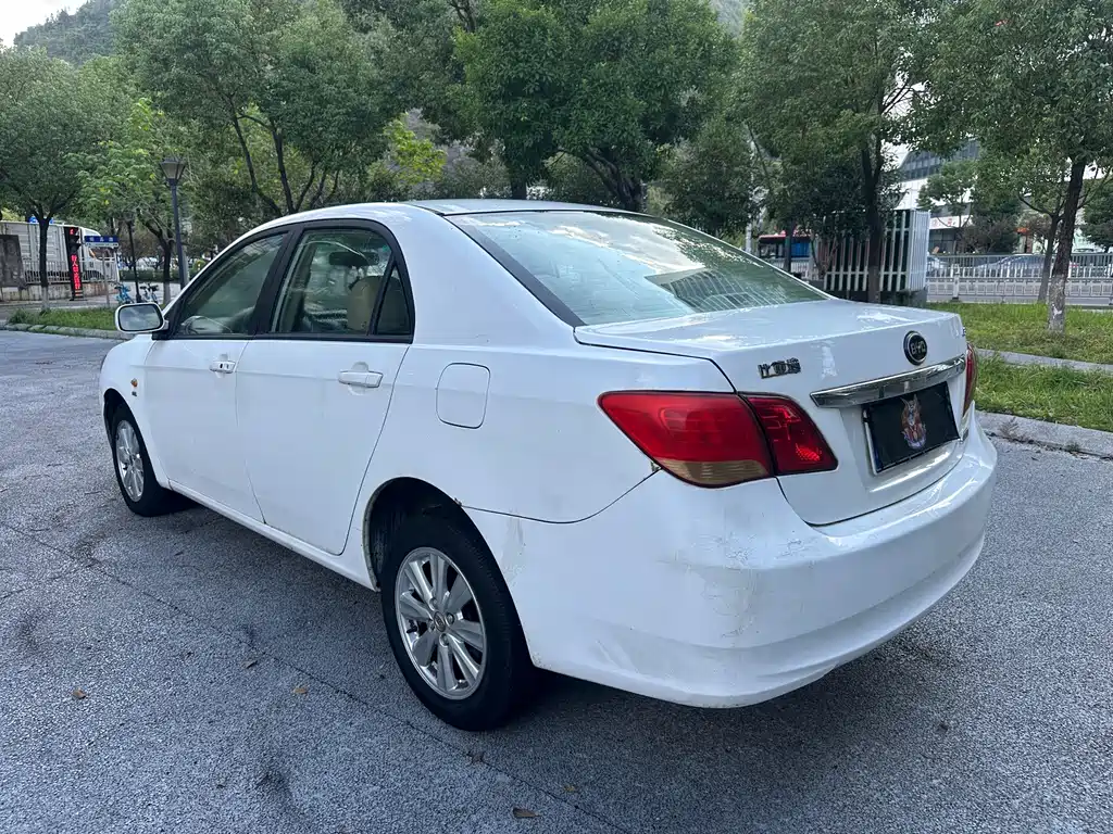 BYD L3 — миниатюра 5