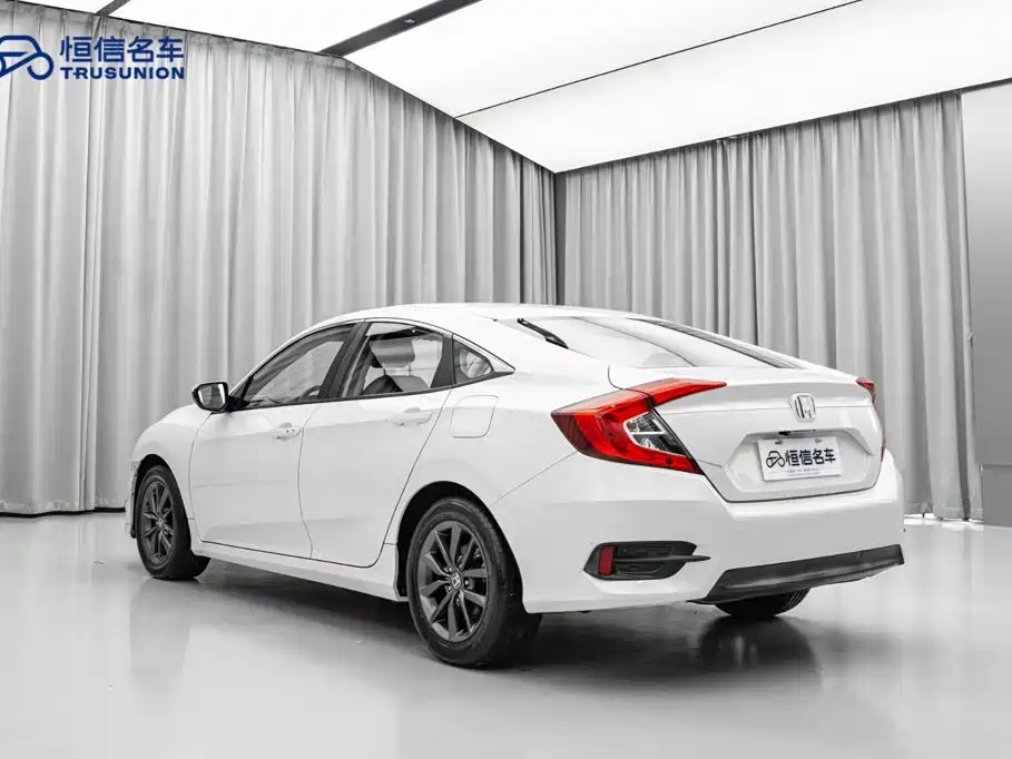 Honda Civic — миниатюра 7