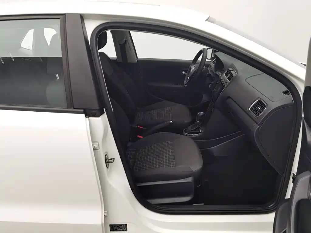 Volkswagen Polo — миниатюра 23