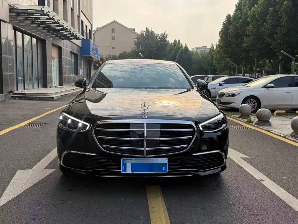 Mercedes-Benz S-Class — миниатюра 2