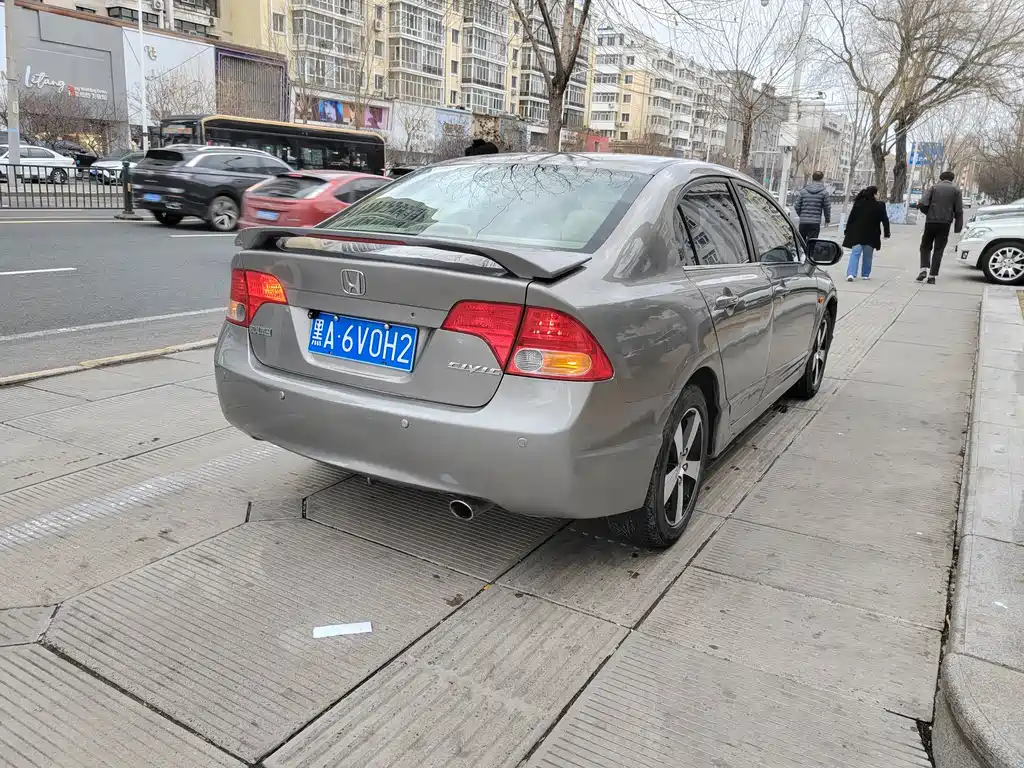 Honda Civic 2008 1.8L AT