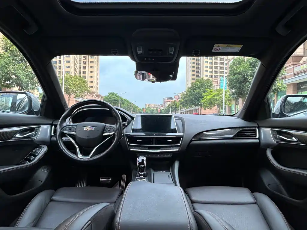 Cadillac CT5 — миниатюра 12