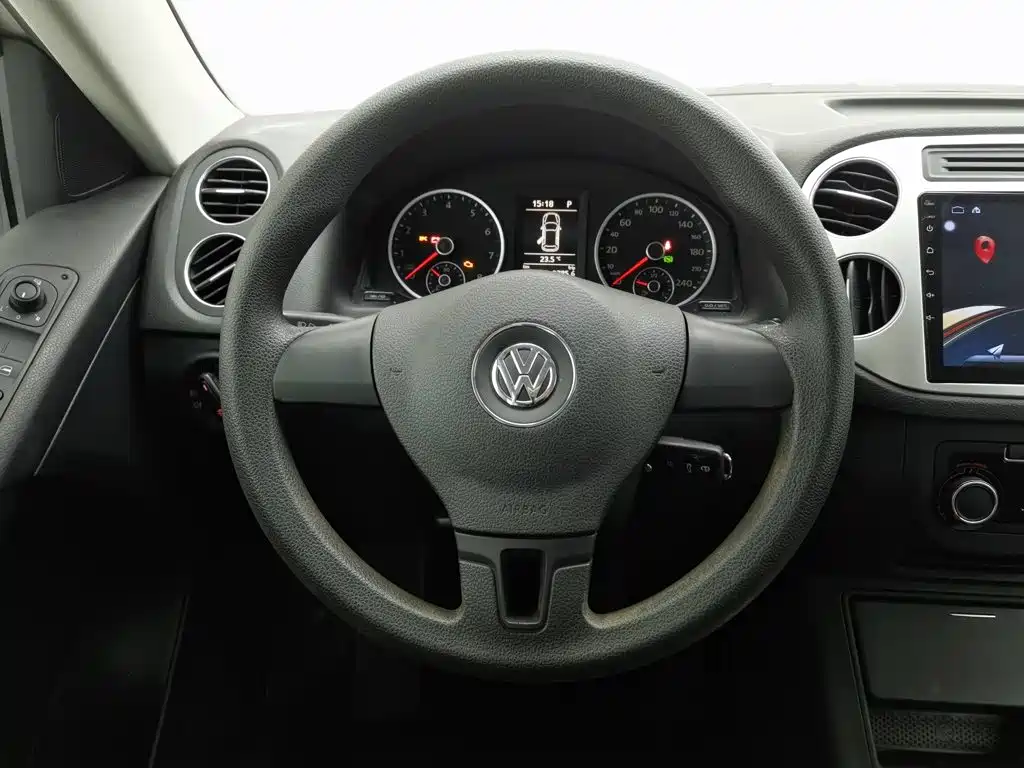 Volkswagen Tiguan — миниатюра 11
