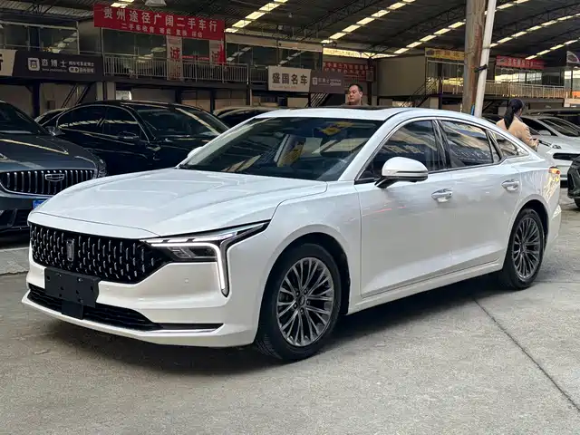 2022 Bestune B70