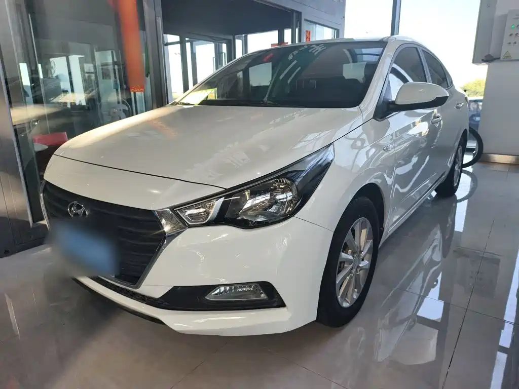 Hyundai Verna — миниатюра 2