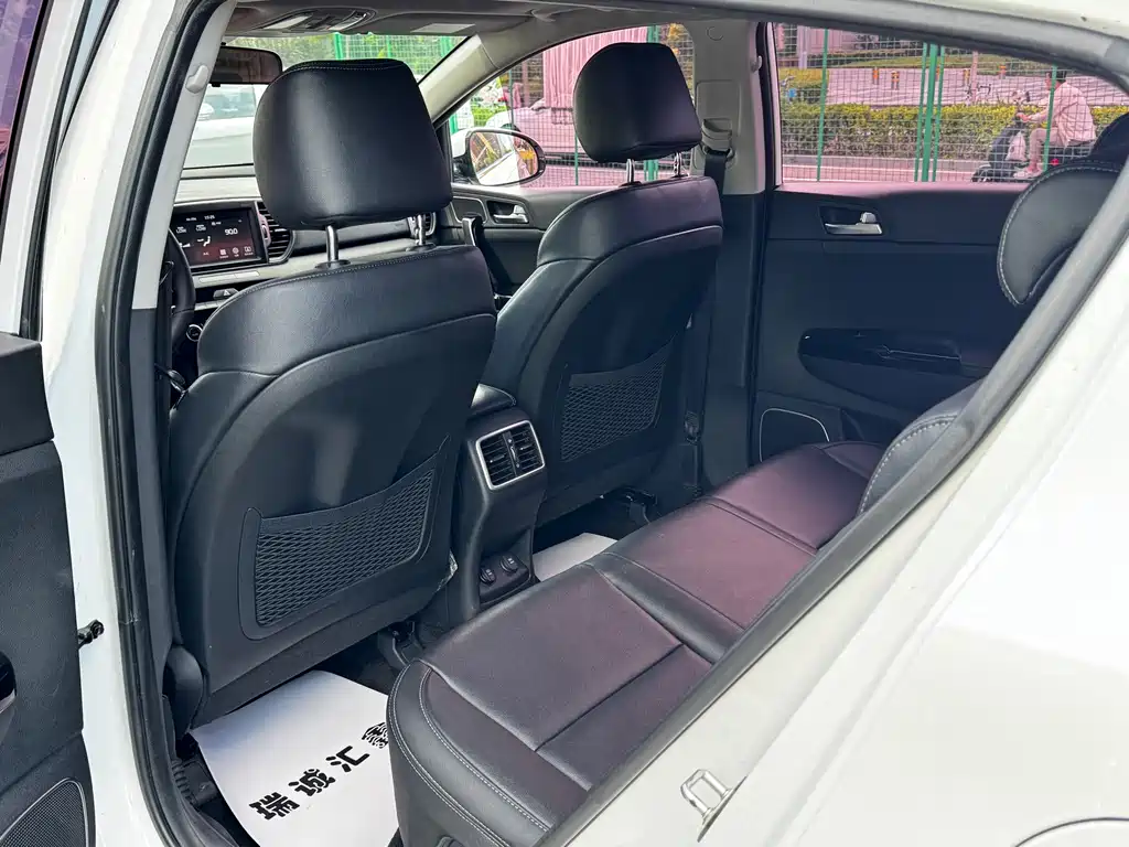 Kia KX5 — миниатюра 10