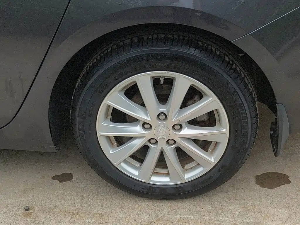 Buick Verano — миниатюра 6