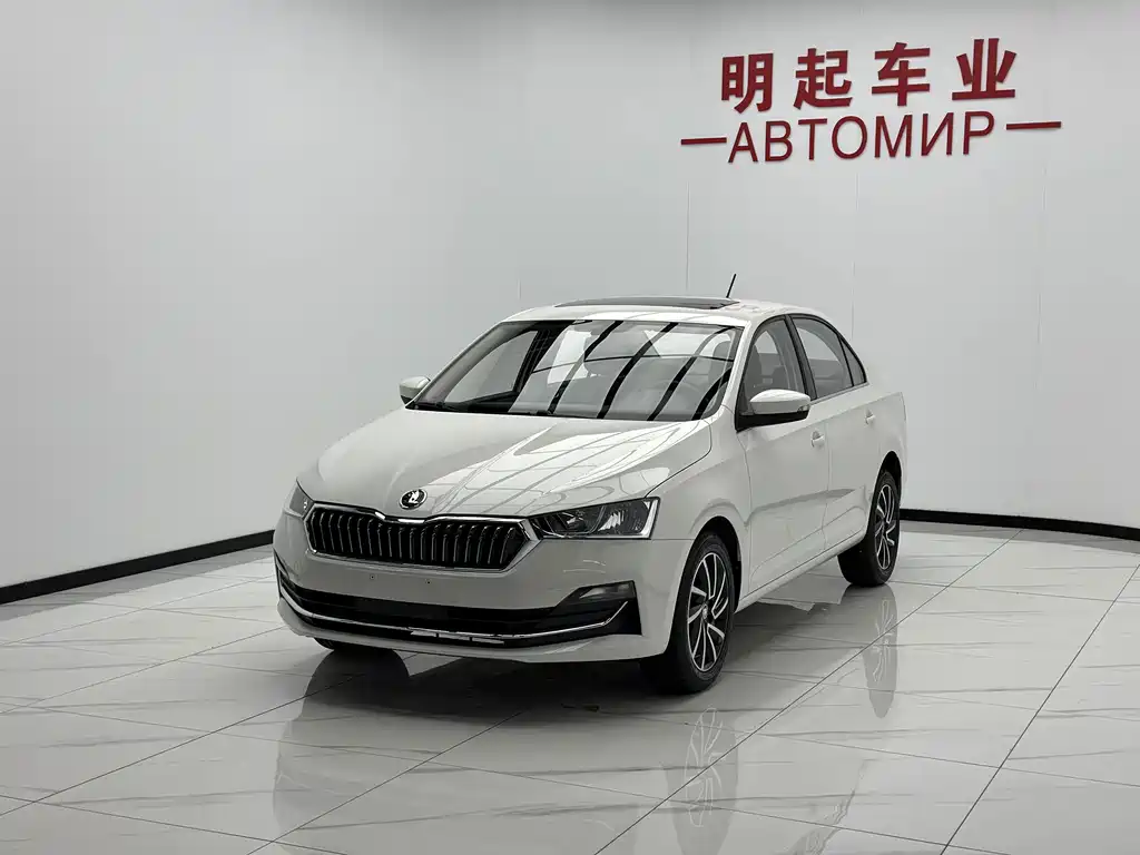Skoda Rapid 1.5L Auto Comfort Enjoy Edition, фото 4
