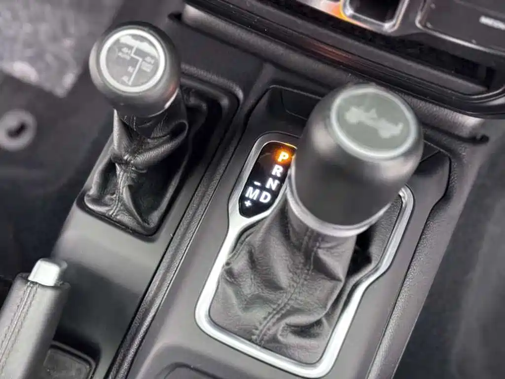 Porsche Cayenne — миниатюра 19