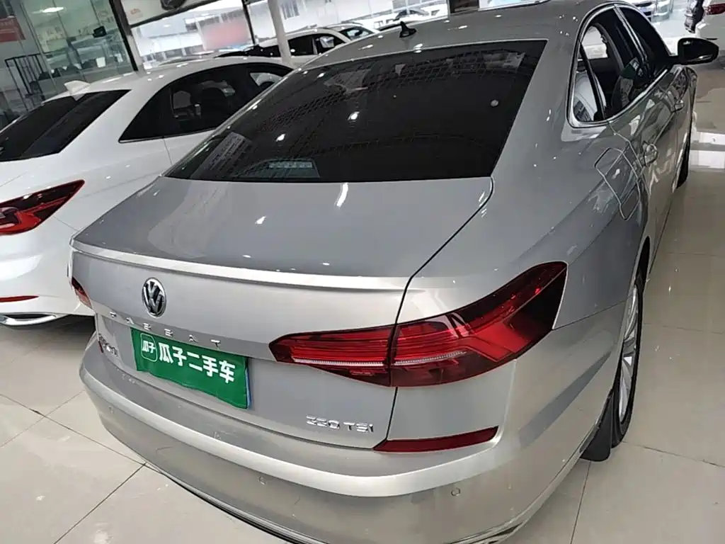 Volkswagen Passat — миниатюра 6