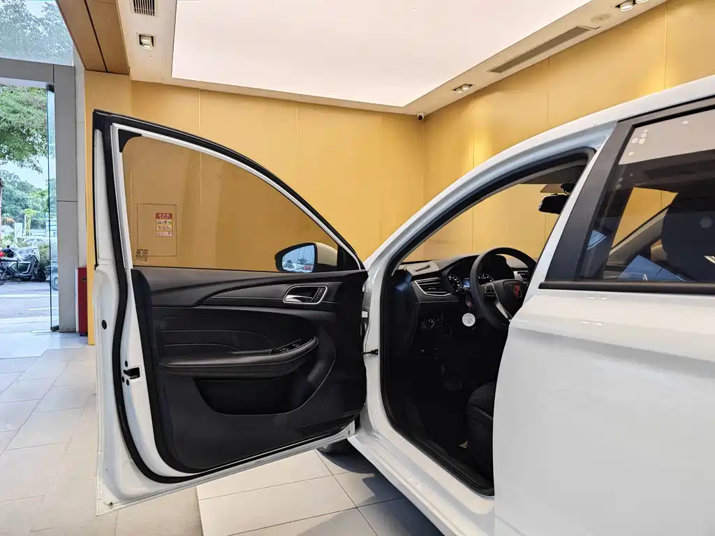 Roewe i5 2019 1.5L AT 4G