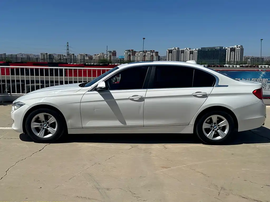 BMW 3 Series — миниатюра 5