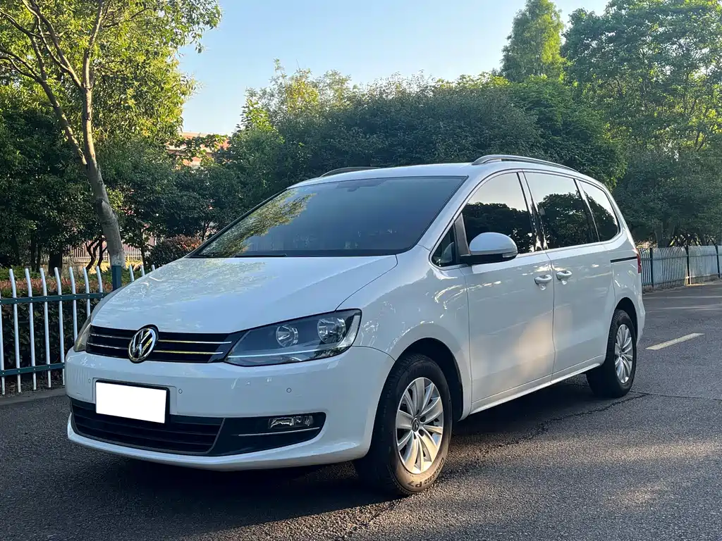 Купить Volkswagen Sharan