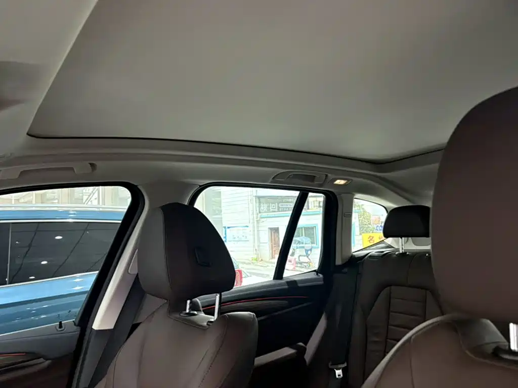 BMW X3 — миниатюра 9