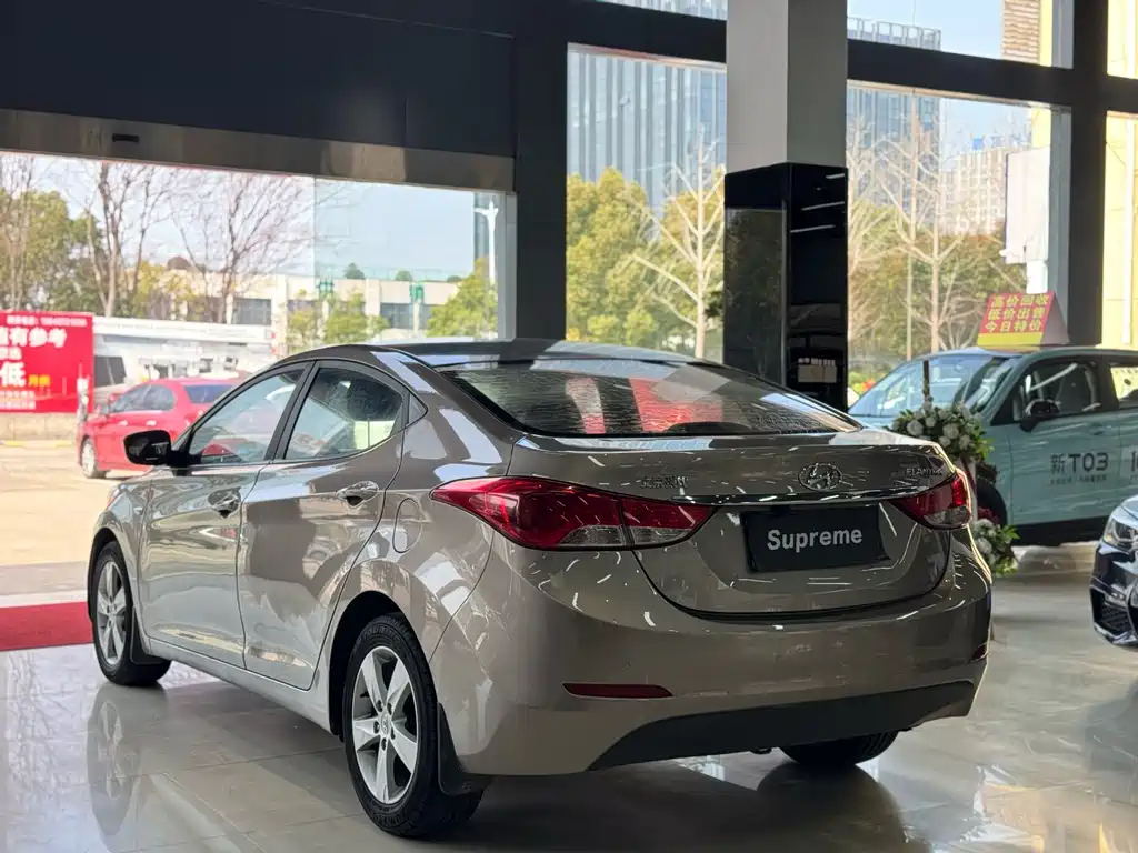 Hyundai Elantra Langdong — миниатюра 7