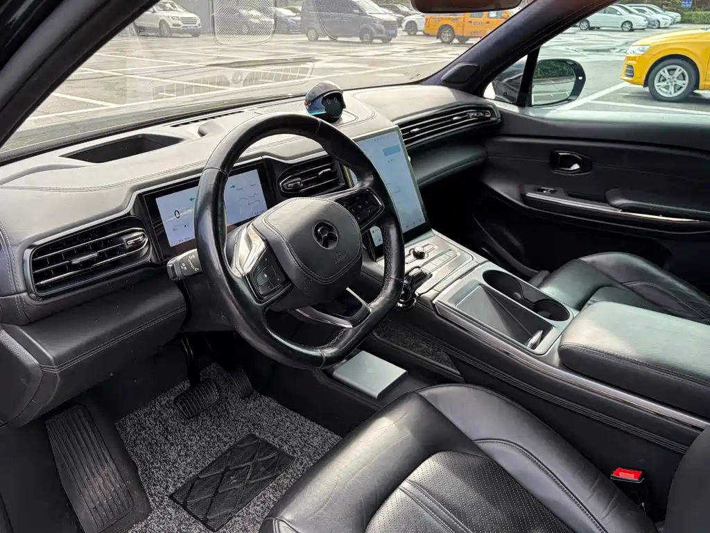 NIO ES6 — миниатюра 8