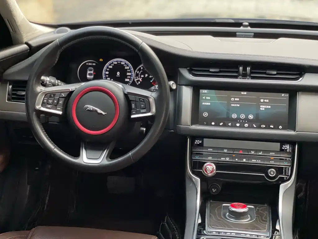 Jaguar XFL XFL 2.0T P250 4WD Premium Edition, фото 13