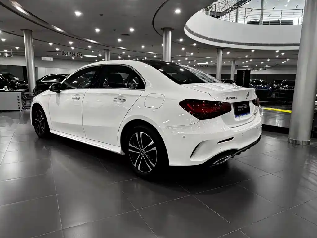 Mercedes-Benz A-Class — миниатюра 3