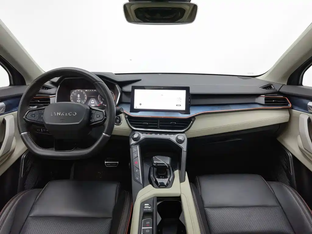 Lynk & Co 06 2020 1.5T Halo