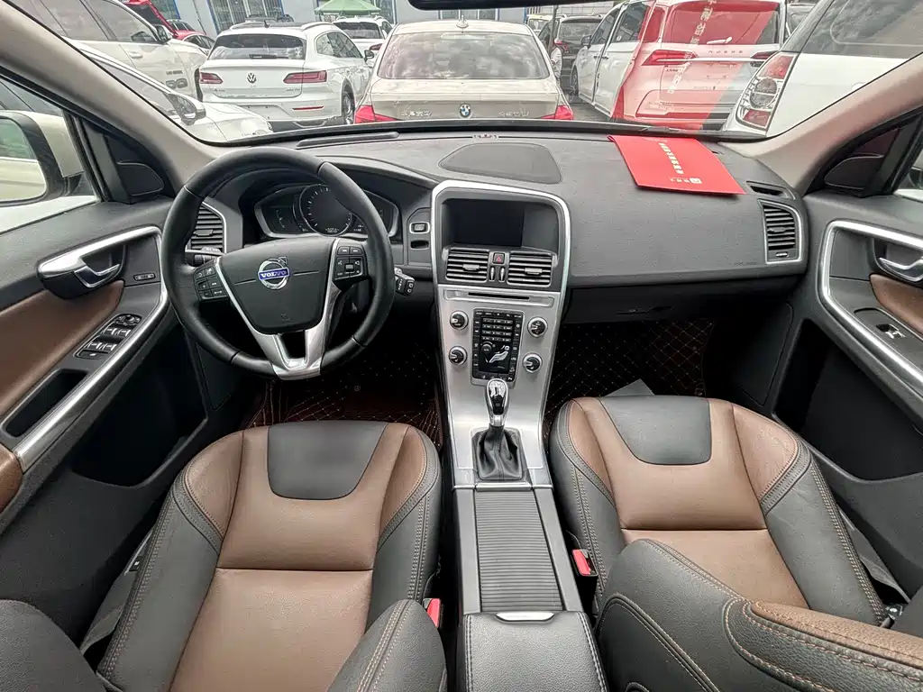 Volvo XC60 — миниатюра 12