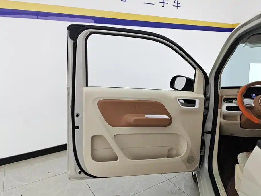 Wuling MINIEV — миниатюра 7