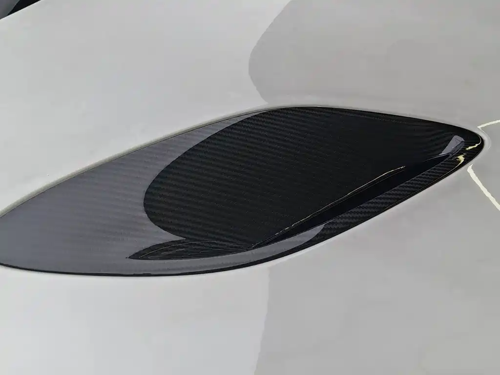 Xiaomi YU7 — миниатюра 19