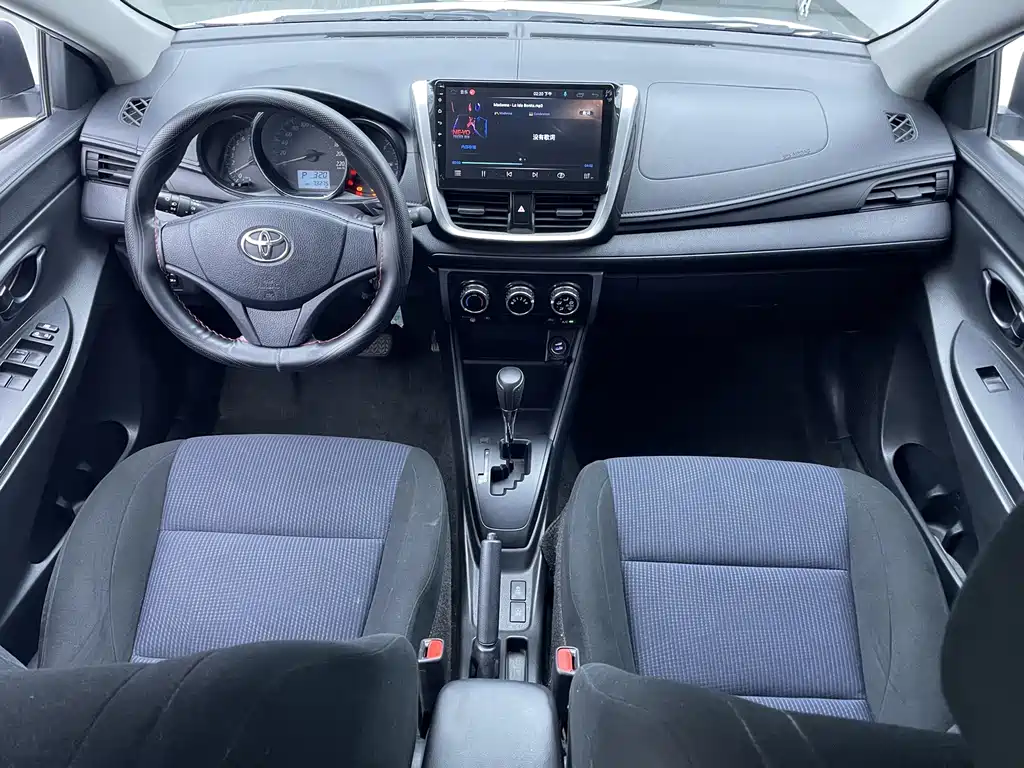 Toyota Yaris L — миниатюра 6