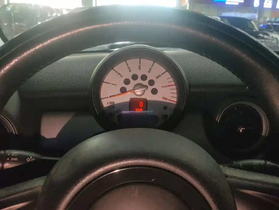 MINI Mini Clubman — миниатюра 13
