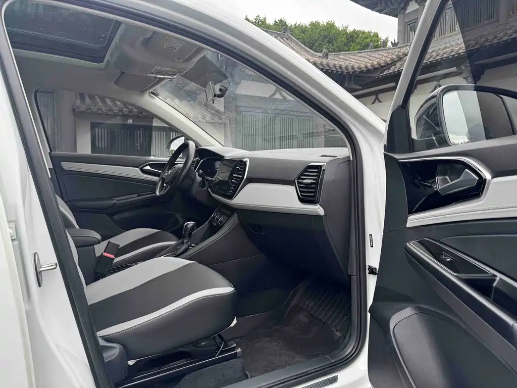 Jetta VS7 — миниатюра 10