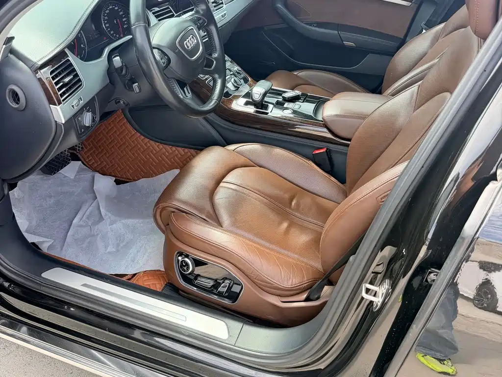 Audi A8 — миниатюра 8