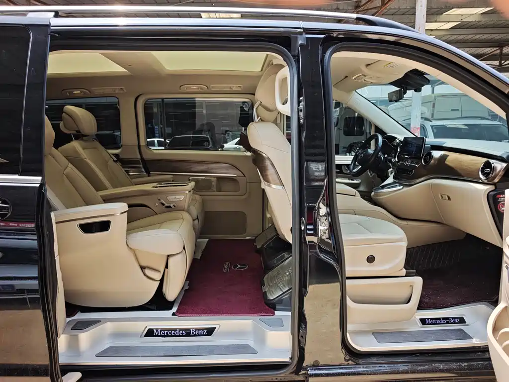 Mercedes-Benz V-Class V 2022 V 260 L Luxury