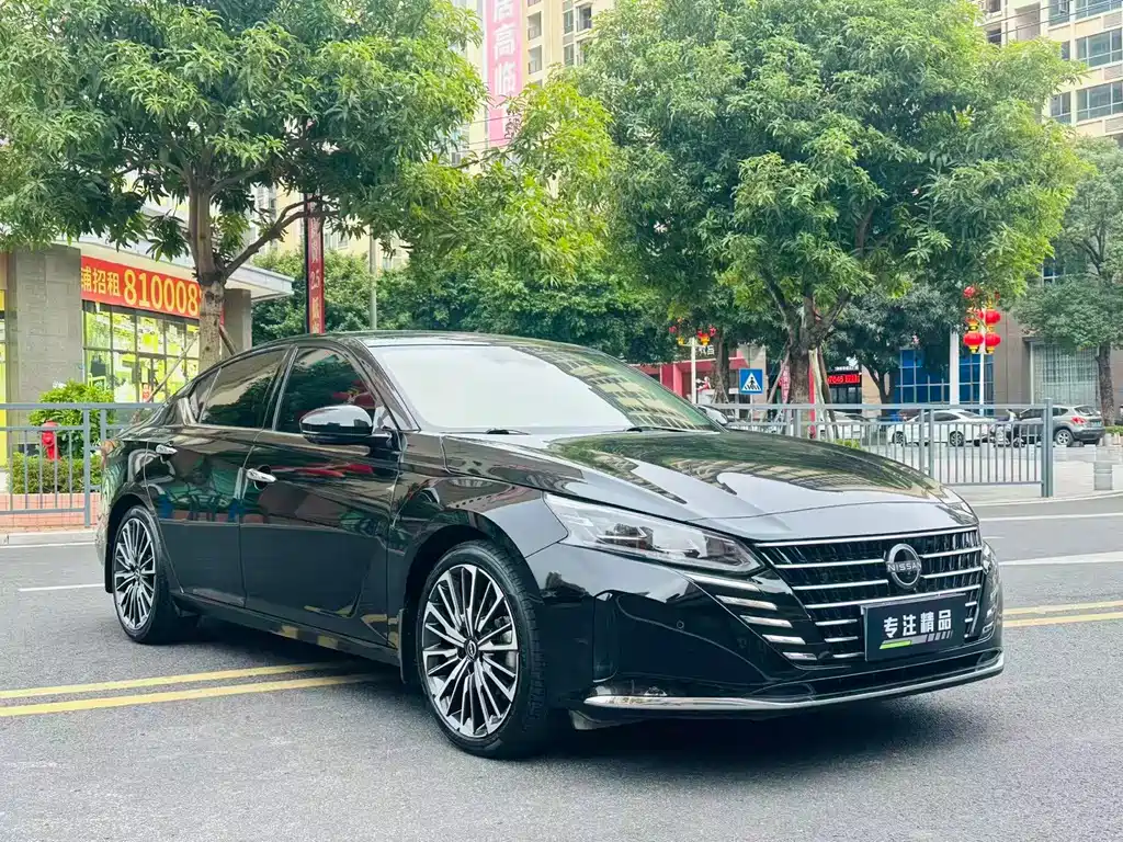 NISSAN TEANA