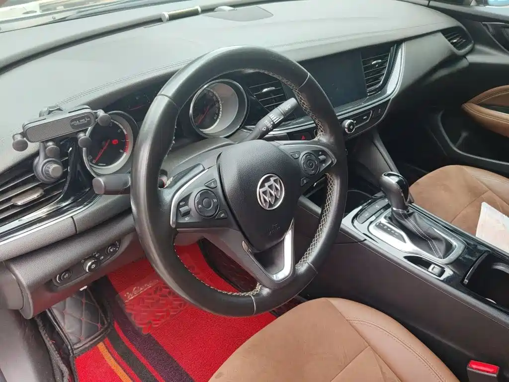 Buick Regal — миниатюра 11