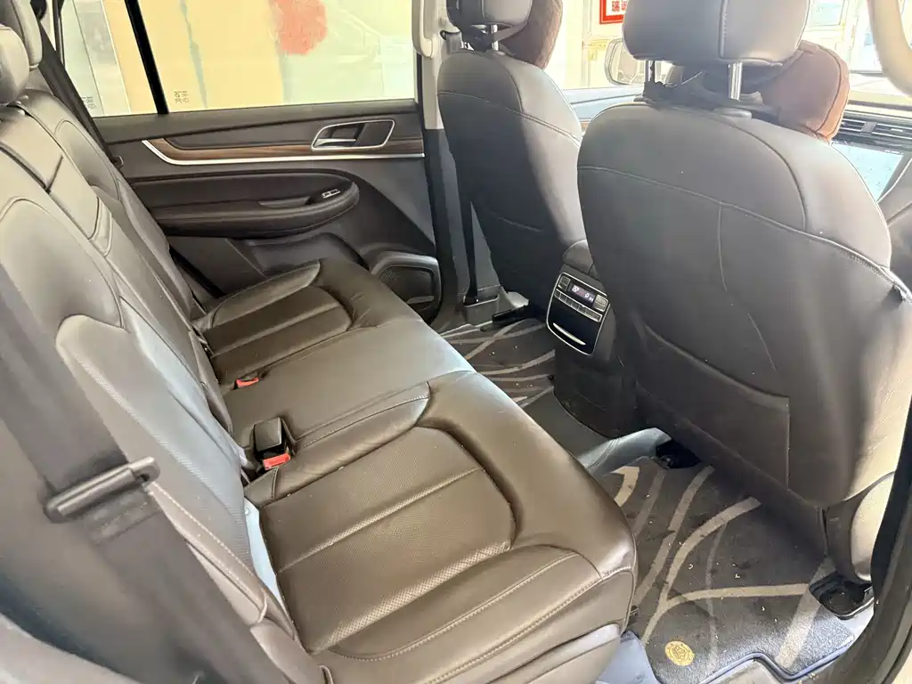 Roewe RX8 — миниатюра 13